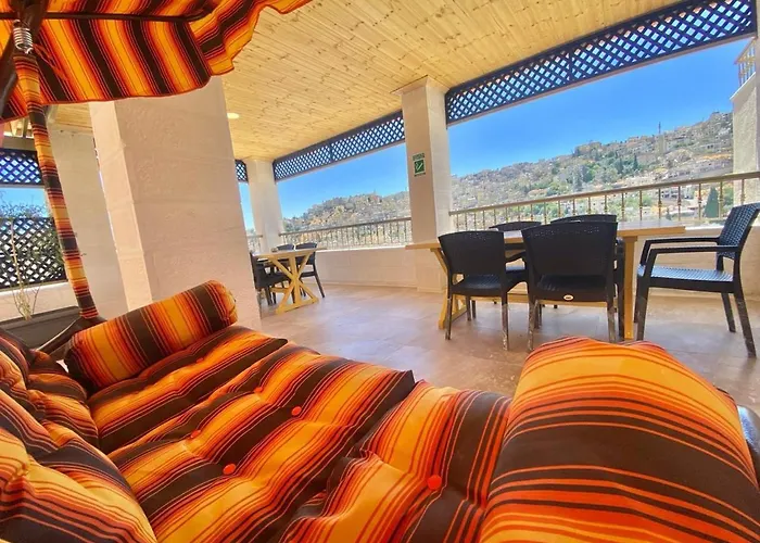 Villa Mira Guesthouse 2 - Downtown Central Amman - Al Diyrih